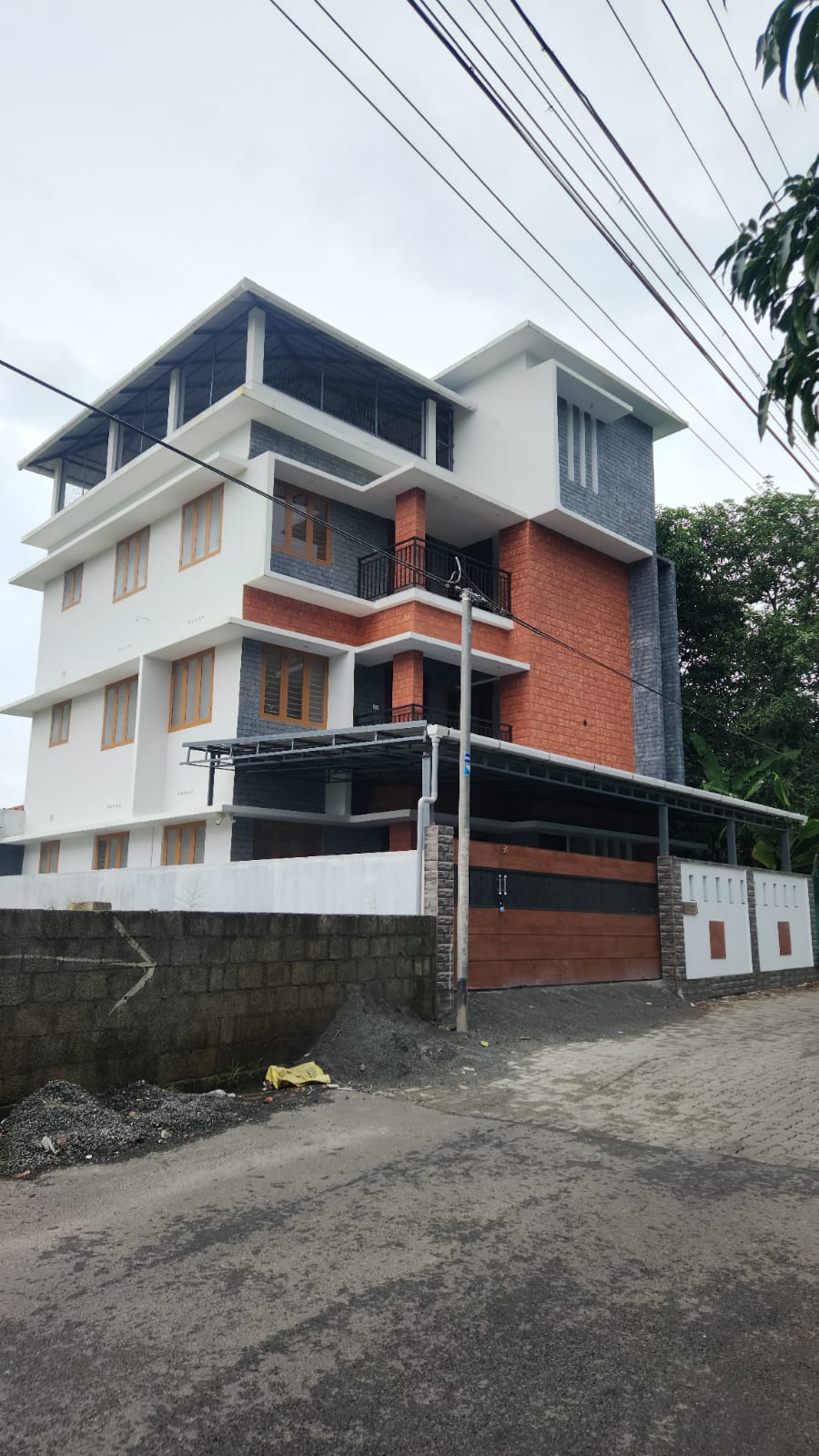Multi-Level Vertical Structure & Terrace Framework