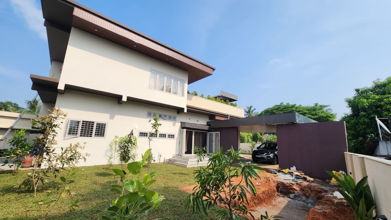 Initial Site & Massing Consultation
